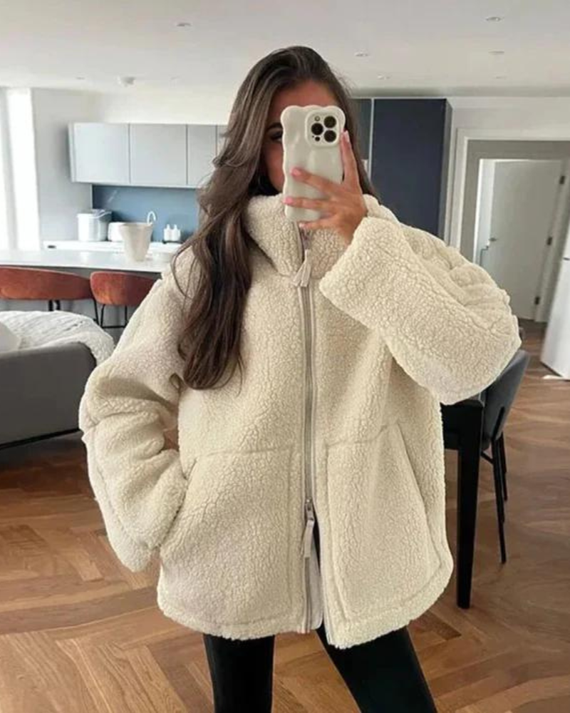 Emma™ | Warme und stilvolle Damenjacke