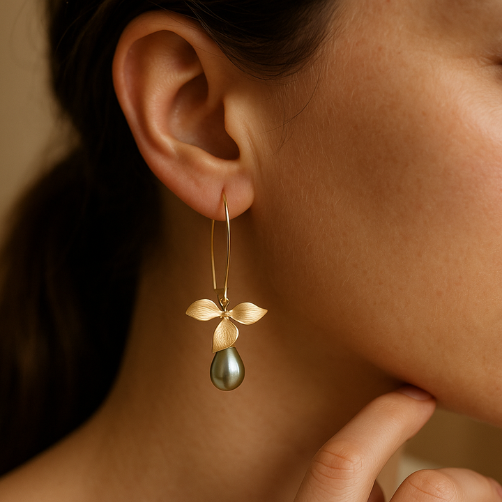 Erzulie | Ohrringe mit goldenem Blatt