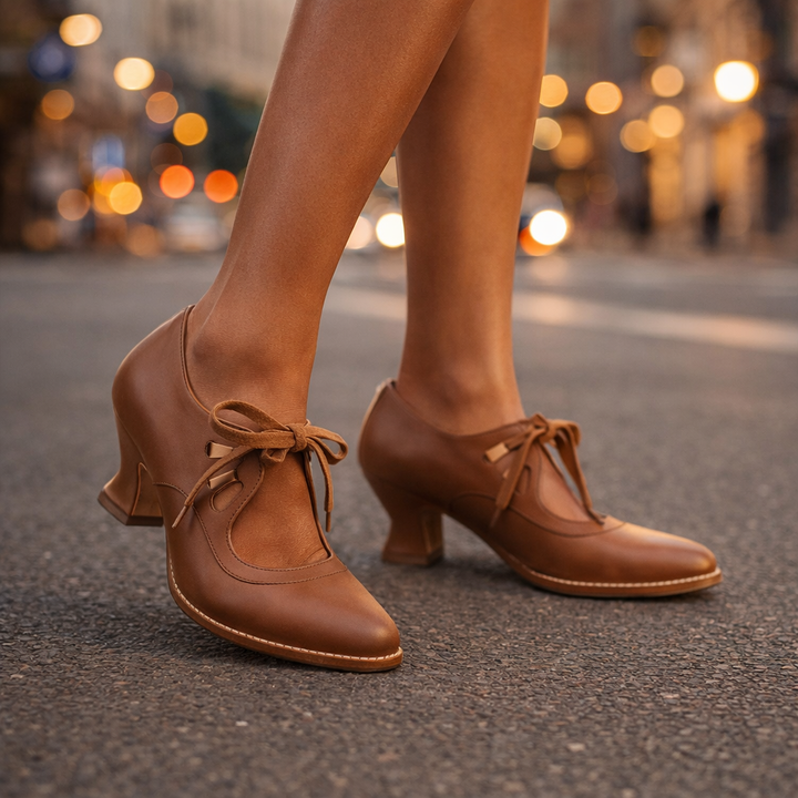 Camille I  Leder Schnürhebel