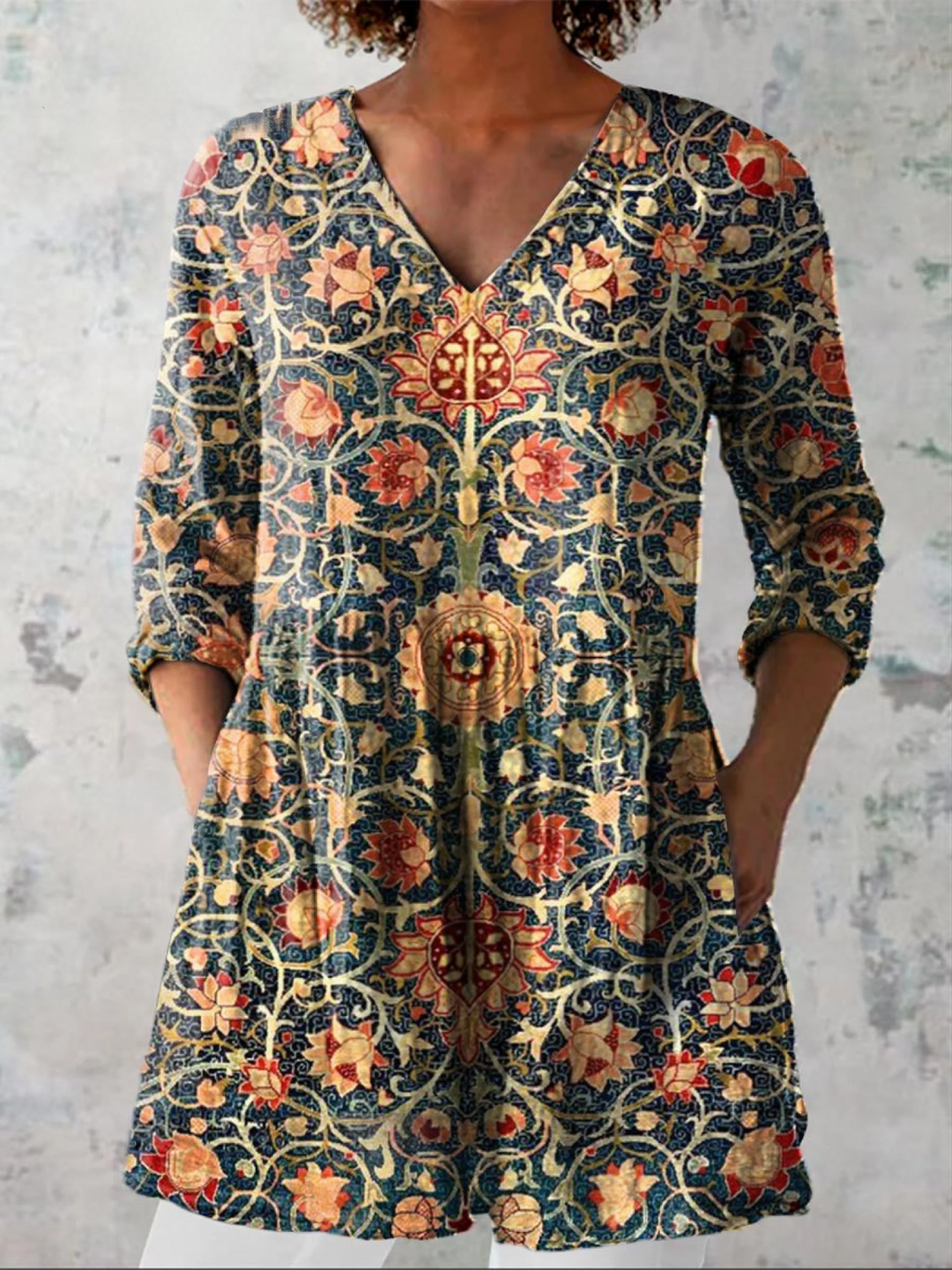 Celine | Lange Bluse mit V-Ausschnitt