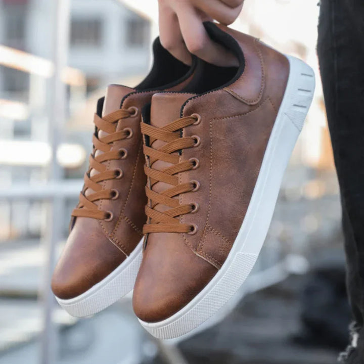 Corrado Klassische Leder-Sneakers