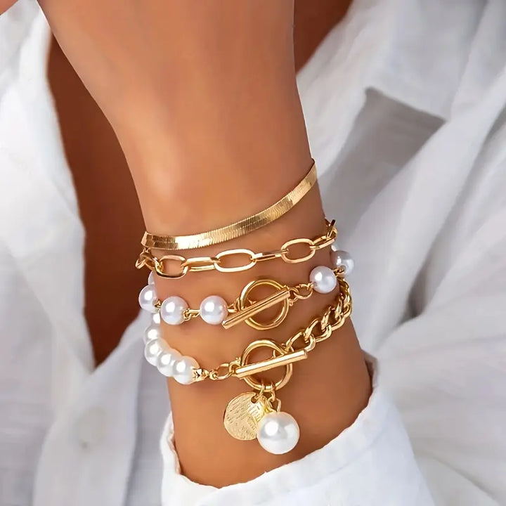 Set von Luxuriösen Perlenarmbändern