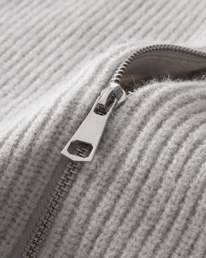 Vier Jahreszeiten Merinowolle Strickjacke mit Reißverschluss