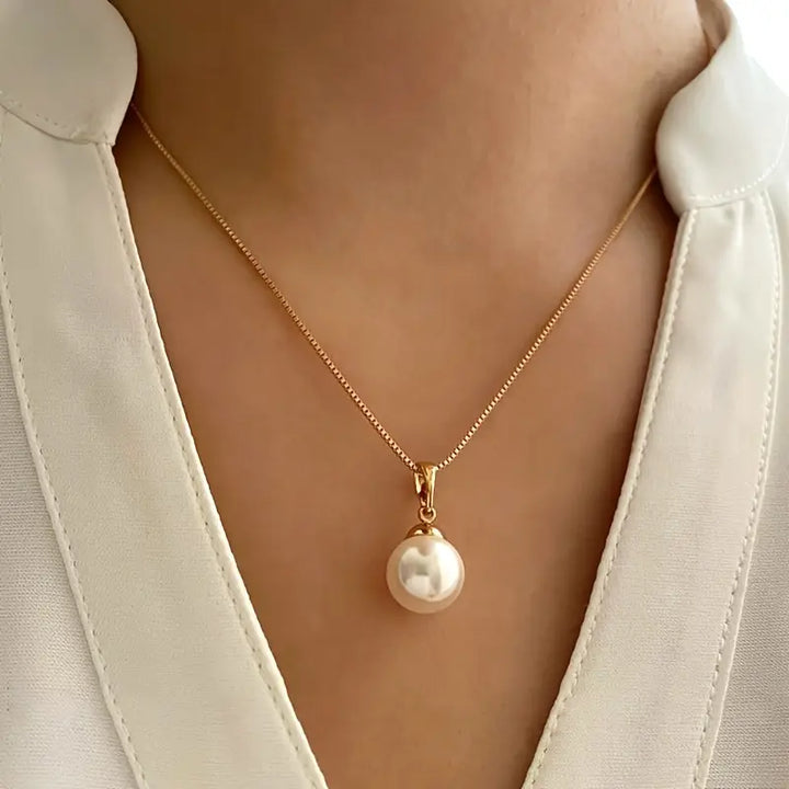 Elegantes Schmuckset mit Perlen