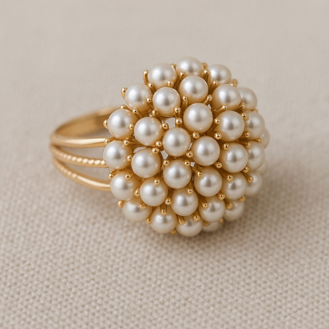 Goldring mit Intarsienperle Klassisch