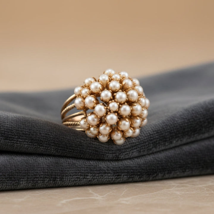 Goldring mit Intarsienperle Klassisch