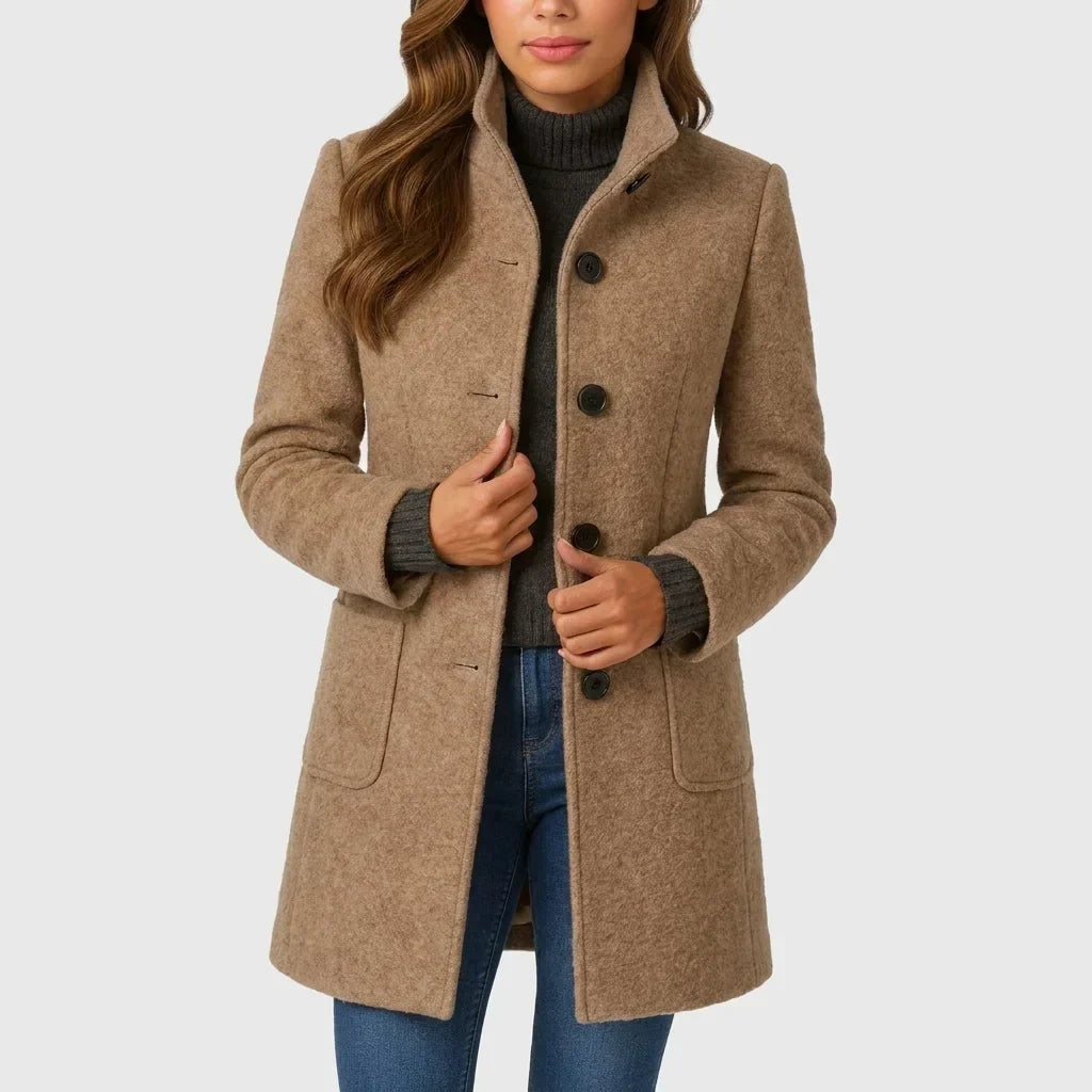 Emma  | Eleganter Mantel mit Knöpfen