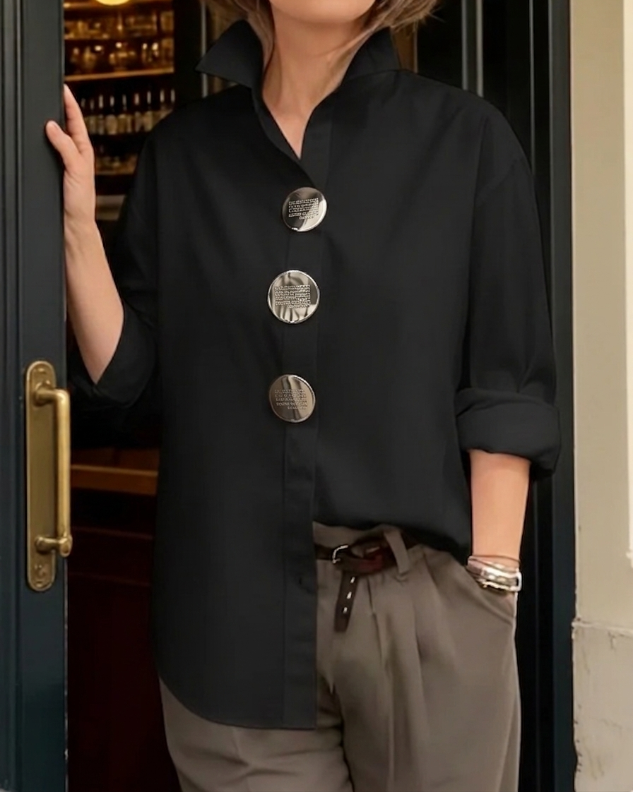Übergroße Bluse mit Metallic-Knöpfen