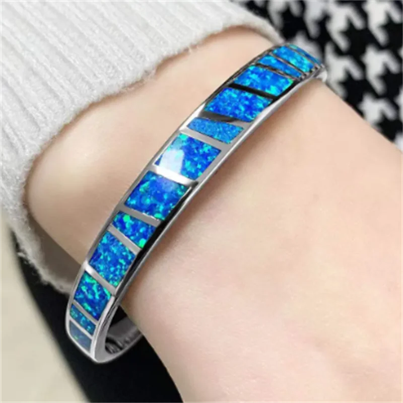 Verstellbares Armband mit Feueropal aus Silber