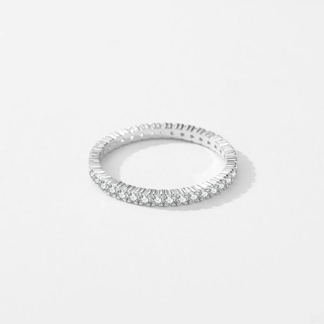 Minimalistischer Leuchtender Eternity-Ring
