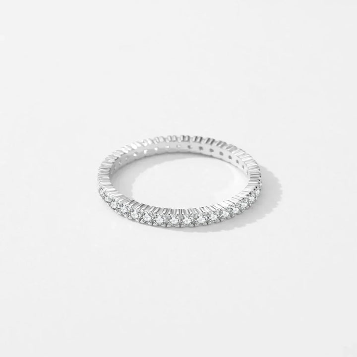 Minimalistischer Leuchtender Eternity-Ring