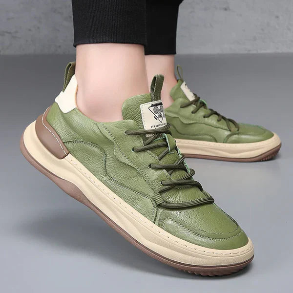 Hochsohlige Lederschuhe