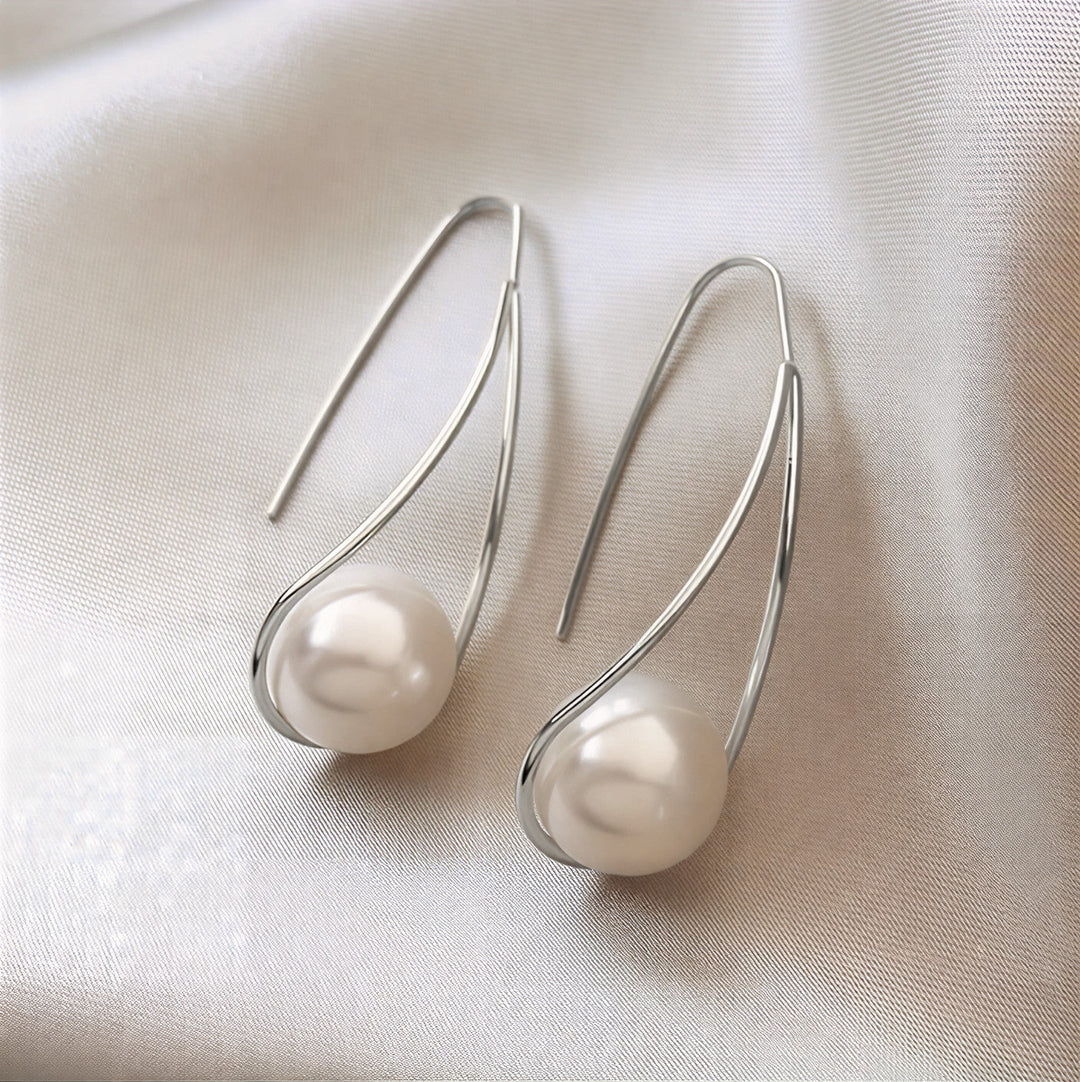 Elegante Ohrringe aus mystischer Perle