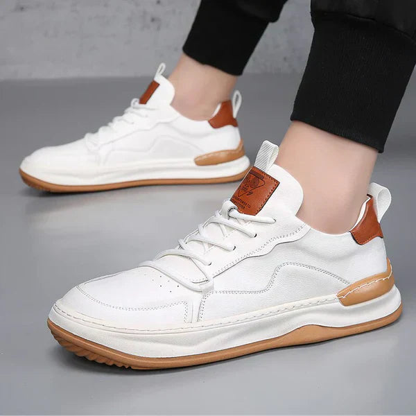 Hochsohlige Lederschuhe