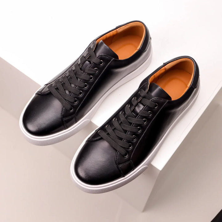 Turnschuhe aus echtem Leder