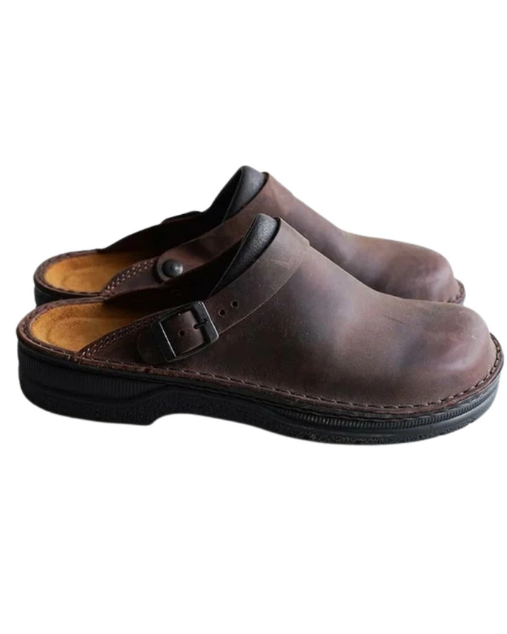 Clogs im alten Stil