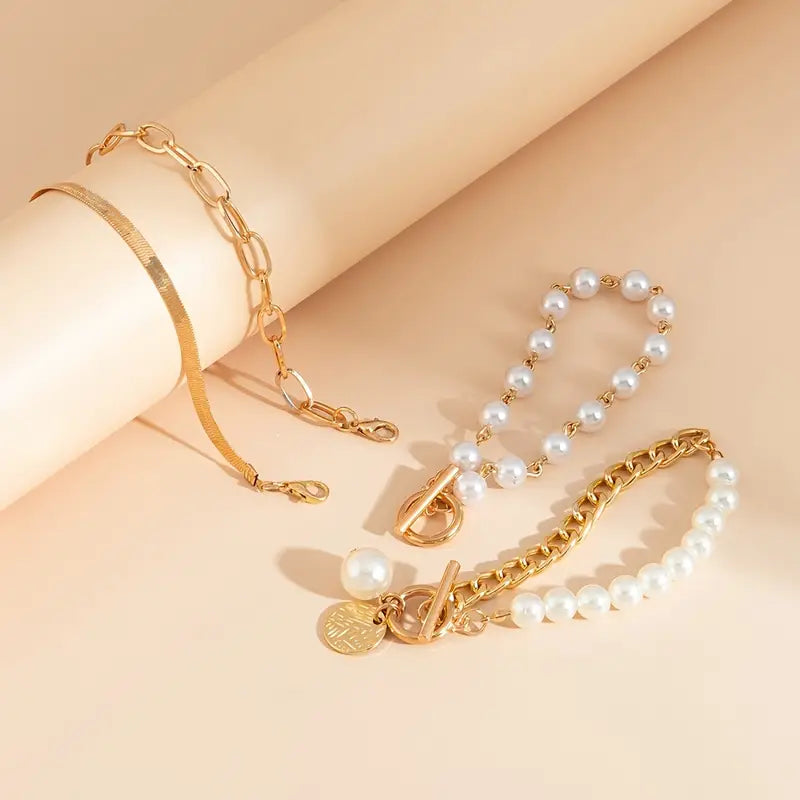 Set von Luxuriösen Perlenarmbändern