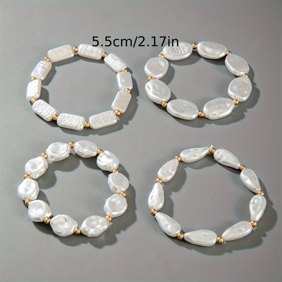 Set aus 4 Armbändern mit Perlen