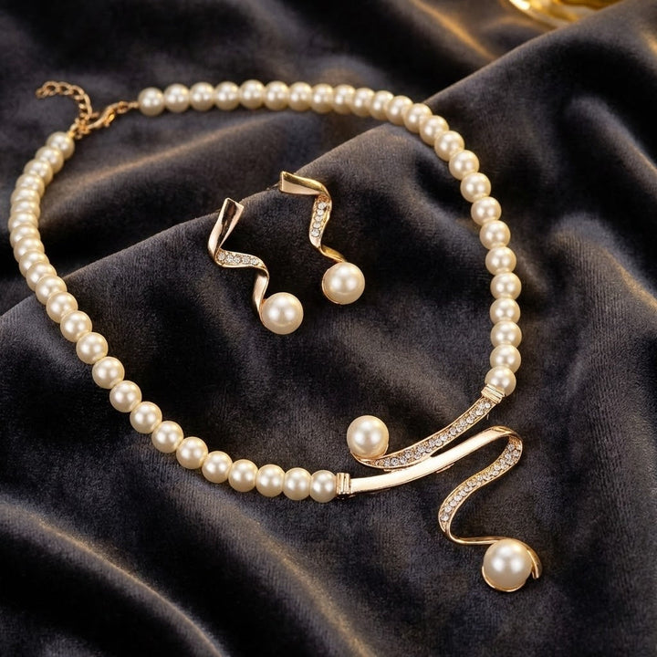 Elegantes Schmuckset mit Perlen