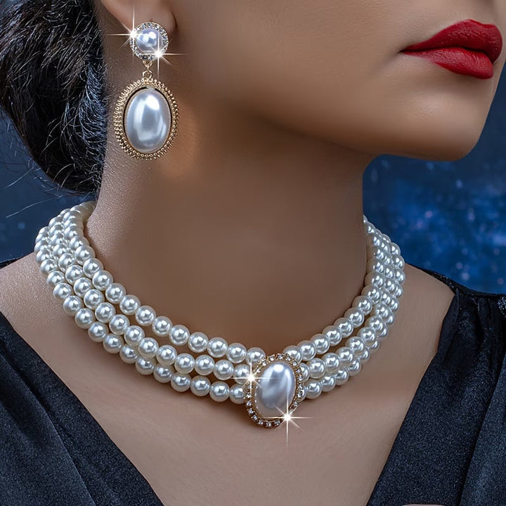 Set aus klassischen Perlen Schmuck