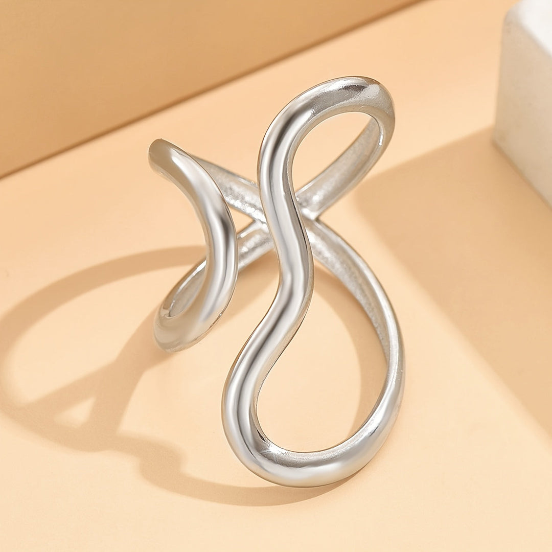 Chic Ring mit Asymmetrischer Welle