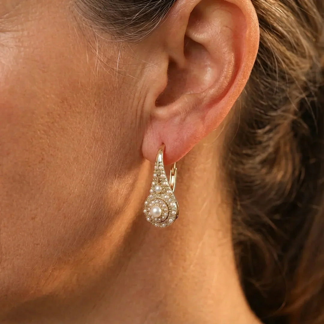 Elegante Ohrringe mit Perlen