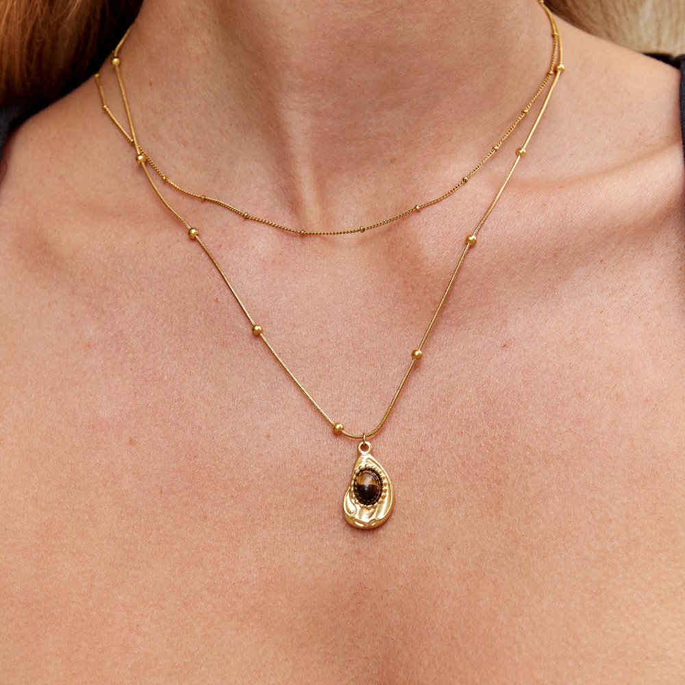 Elegantes Goldcollier mit Tigerauge